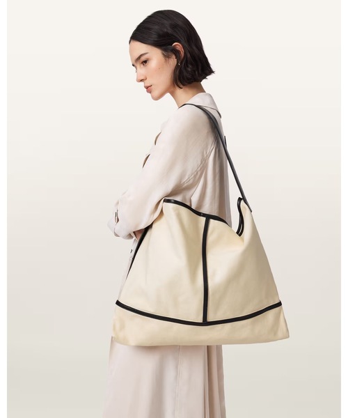 ALLSAINTS（オールセインツ）の「ASHA CANVAS SHOULDER | ASHA キャンバス ショルダー（ショルダーバッグ・レディース・ホワイト系その他・ONE SIZE）」の2枚目の写真