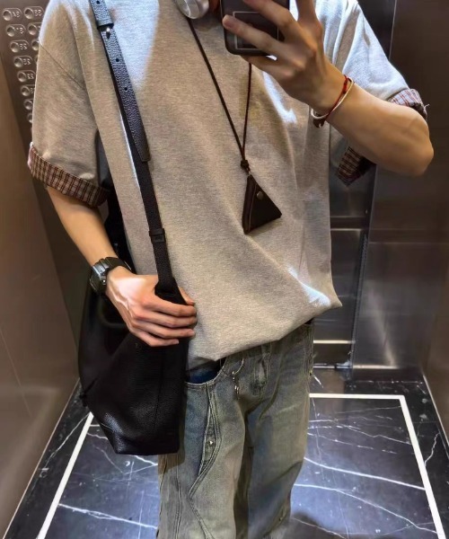 Ritzy(リッツィー)の「2 色展開のオーバーサイズ 袖口チェック T シャツ(Tシャツ/カットソー・メンズ・ブラック/グレー・L/XL/M)」の10枚目の写真