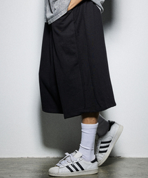 PHILIPPAKER（フィリップペイカー）の「サイドラインバミューダスウェット8部パンツブラック（その他パンツ）」