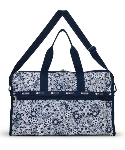 LeSportsac(レスポートサック)の「DELUXE LG WEEKENDER フローラルレースネイビー(ボストンバッグ・レディース・ブルー・FREE)」の4枚目の写真