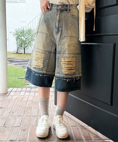 DOUBLE NAME(ダブルネーム)の「ダブルニーダメージデニムバミューダパンツ(デニムパンツ・レディース・ネイビー/ブラック系その他・FREE)」の9枚目の写真