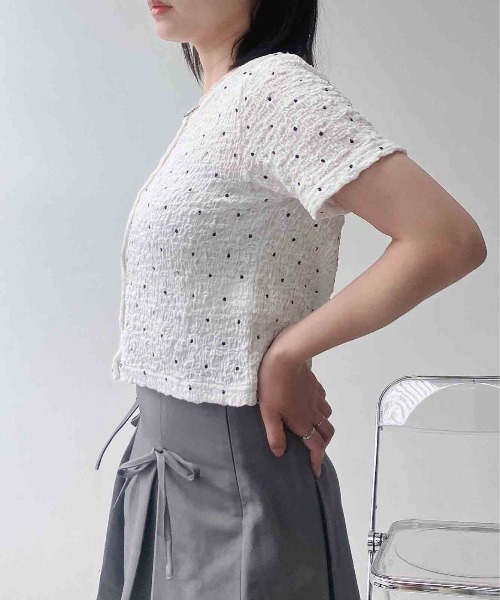 AS KNOW AS plus(アズノゥアズプラス)の「〇ピコレース クルーネック半袖カーディガン(カーディガン/ボレロ・レディース・アイボリー系/杢グレー/ドット・FREE)」の6枚目の写真