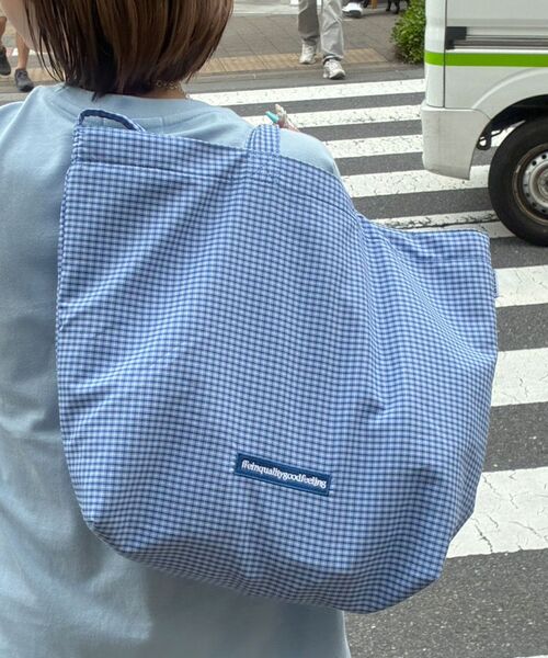 FFEIN（フェイン）の「【FFEIN（フェイン）】2WAYチェックトートバッグ / ユニセックス バック 2WAY 雑貨 刺繍 チェック ポケット（トートバッグ・メンズ・レッド/サックスブルー/ネイビー/ブルー・FREE）」の13枚目の写真