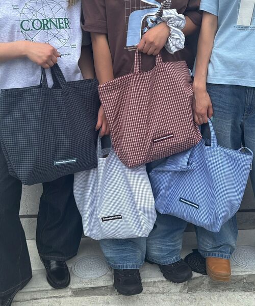 FFEIN（フェイン）の「【FFEIN（フェイン）】2WAYチェックトートバッグ / ユニセックス バック 2WAY 雑貨 刺繍 チェック ポケット（トートバッグ・メンズ・レッド/サックスブルー/ネイビー/ブルー・FREE）」の19枚目の写真