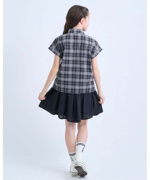 pom ponette junior(ポンポネットジュニア)の「ラッフルブラウス(シャツ/ブラウス・キッズ・ブラック/オフホワイト/ライトベージュ・M:150cm/S:140cm/L:160cm/LL(165cm))」の14枚目の写真
