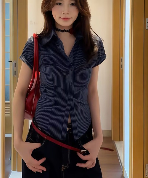 AsheKsha(アシクシャ)の「ショルダーストレートウエストショートスリーブシャツ(シャツ/ブラウス・レディース・ネイビー・M)」の17枚目の写真