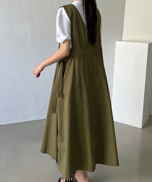 Girly Doll(ガーリードール)の「サイドリボンVネックワンピース(ワンピース・レディース・カーキ/ブラック/ベージュ・F)」の19枚目の写真