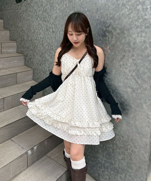 continuer de NICE CLAUP(コンティニューデナイスクラップ)の「フリルキャミジャンスカ(ワンピース・レディース・オフホワイト/チェック/ドット/ブラック・FREE)」の11枚目の写真