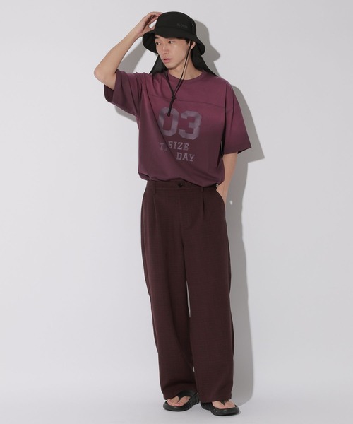 LAKOLE(ラコレ)の「フットボール加工T / 669289(Tシャツ/カットソー・メンズ・ブラック/グレー/パープル・MEDIUM/LARGE)」の12枚目の写真