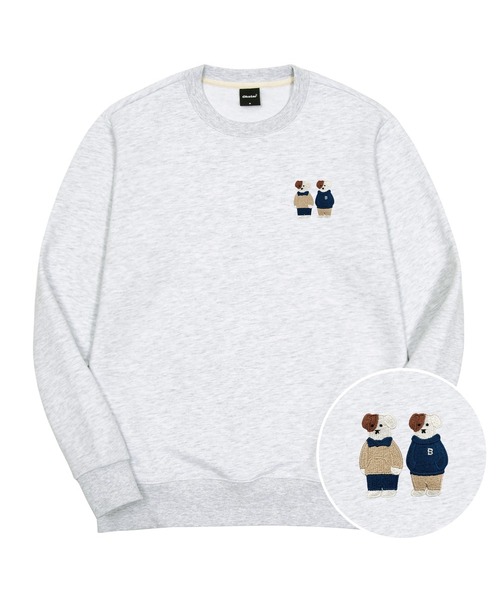 OKSTAR(オクスター)の「ミニミフレンズ ブロドッグ刺繍 特殊裏毛 スウェット(スウェット・レディース・ライトベージュ/クリーム/ブルー/グレー/ダークグリーン/ブラック/ホワイト/ライトグレー/オートミール/カーキ/ネイビー/ベージュ・2XL/MEDIUM/LARGE/SMALL/X-LARGE/4XL/3XL)」の3枚目の写真