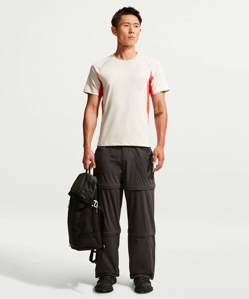 ACG(エィシージー)の「ナイキ ACG "Wildsee" メンズ Dri-FIT ショートスリーブ インナー トップス / Nike ACG "Wildsee" Men's Dri-FIT Short-Sleeve Base Layer Top IO1453-104 Light Orewood Brown(Tシャツ/カットソー・メンズ・ブラウン系その他・M/L/2XL/XL/S)」の4枚目の写真