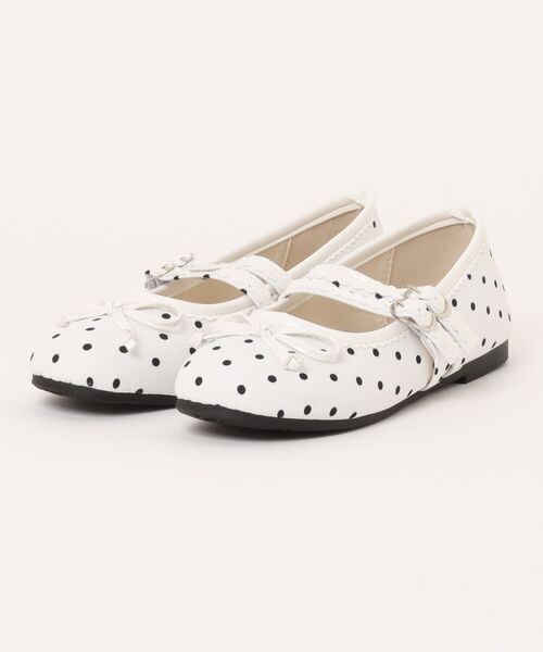 shoes365(シューズスリーシックスファイヴ)の「SHOES 365ドット柄 ダブルストラップ メリージェーン フラット バレエ リボン パンプス(バレエシューズ・レディース・ホワイト/ブラック・23.0cm/23.5cm/24.0cm/24.5cm)」の3枚目の写真