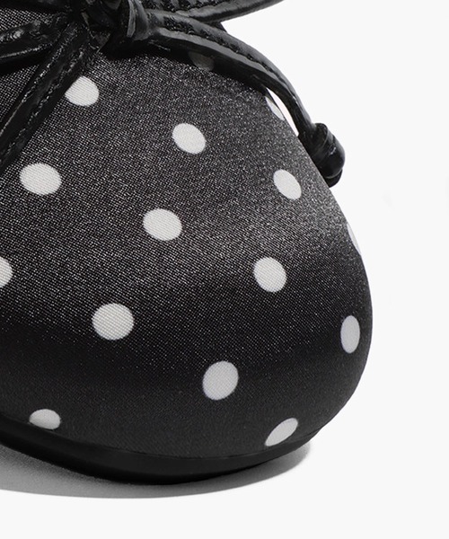 shoes365(シューズスリーシックスファイヴ)の「SHOES 365ドット柄 ダブルストラップ メリージェーン フラット バレエ リボン パンプス(バレエシューズ・レディース・ホワイト/ブラック・23.0cm/23.5cm/24.0cm/24.5cm)」の21枚目の写真
