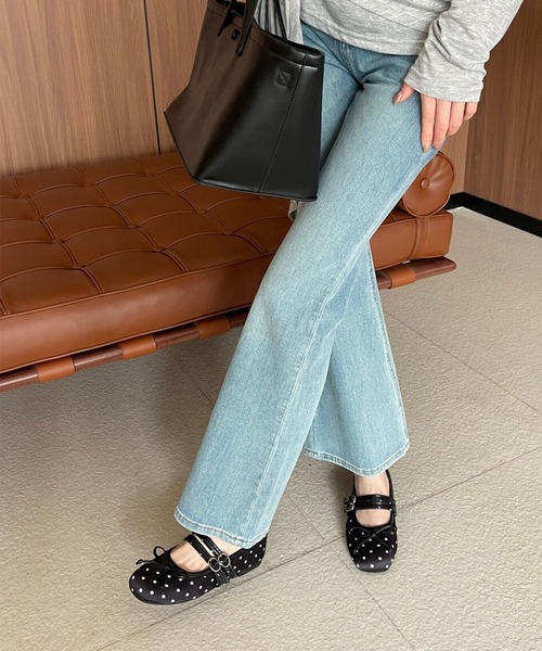 shoes365(シューズスリーシックスファイヴ)の「SHOES 365ドット柄 ダブルストラップ メリージェーン フラット バレエ リボン パンプス(バレエシューズ・レディース・ホワイト/ブラック・23.0cm/23.5cm/24.0cm/24.5cm)」の14枚目の写真