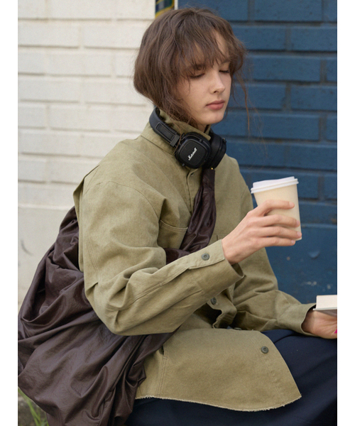 ACOC(アコック)の「Glossy Large Tangle Twist Bag_Brown(ショルダーバッグ・レディース・その他・FREE)」の3枚目の写真