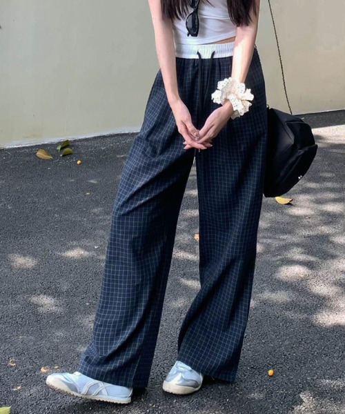 2ly2(トゥーリートゥー)の「ストリート×カジュアル!ゆったりチェックワイドパンツ(その他パンツ・レディース・ブラック/ベージュ/ブラック×ホワイト・FREE)」の5枚目の写真