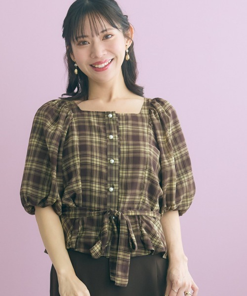 marun(マルン)の「<大きいサイズ>【nanaeさんコラボ】チェック柄ペプラムショートブラウス marun(シャツ/ブラウス・レディース・ブラウン/ネイビー・L/5L/4L/3L/LL)」の12枚目の写真