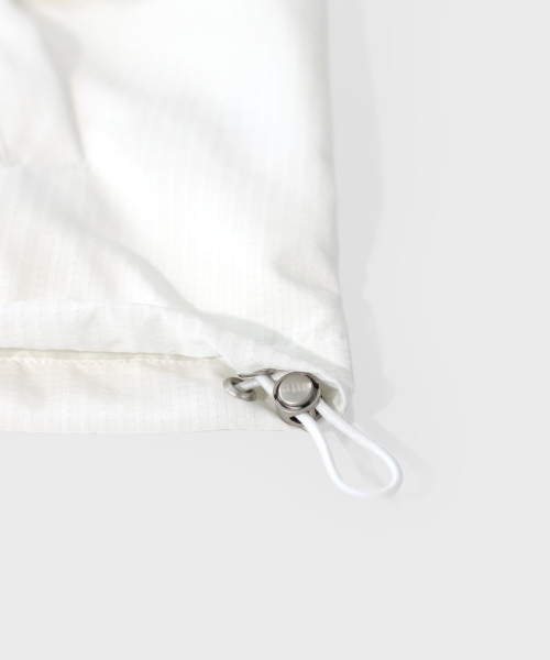 MASMARULEZ APPAREL（マスマルールズ アパレル）の「Check Frill Windbreaker Jacket_White（ナイロンジャケット・レディース・ホワイト・ONE SIZE）」の13枚目の写真
