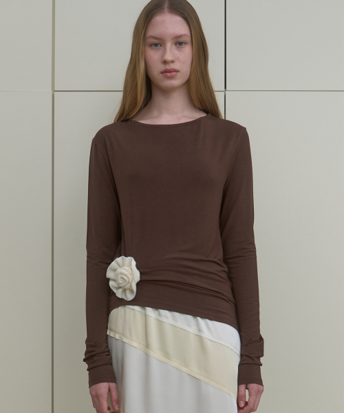 Majournee(マジョネ)の「BASIC BOAT NECK TOP_BROWN(Tシャツ/カットソー・レディース・その他・FREE)」の1枚目の写真