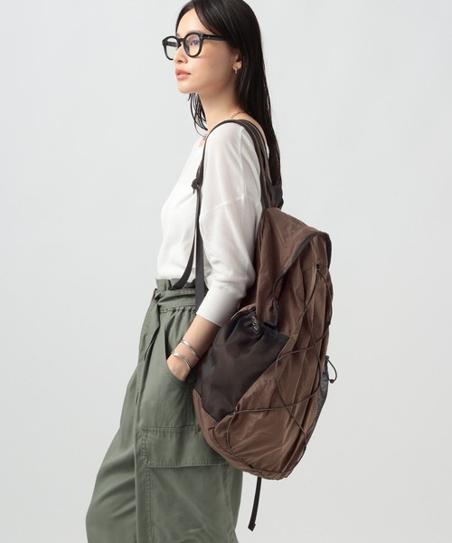 BAYFLOW（ベイフロー）の「[トレンドアイテム]撥水パッカブルバックパック（バックパック/リュック・レディース・ブラック/ブラウン/オフホワイト・FREE）」の10枚目の写真