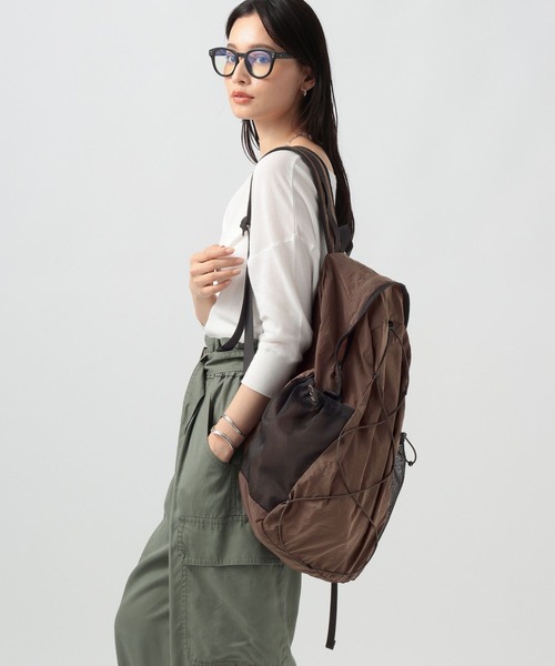 BAYFLOW（ベイフロー）の「[トレンドアイテム]撥水パッカブルバックパック（バックパック/リュック・レディース・ブラック/ブラウン/オフホワイト・FREE）」の11枚目の写真