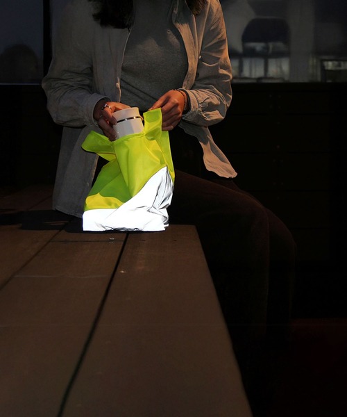 TIMELESS COMFORT（タイムレスコンフォート）の「REFLECT SHOPPING BAG Sサイズ（エコバッグ/サブバッグ・レディース・ピンク/オレンジ/イエロー・ONE SIZE）」の6枚目の写真