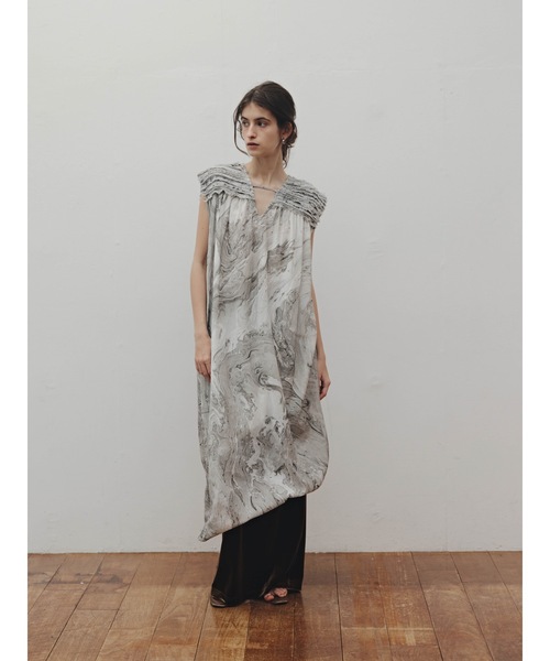 Katrin TOKYO(カトリーントーキョー)の「【Indian handiwork】marble dyeing onepiece(ワンピース・レディース・ブラック/ブルー・XS/FREE)」の1枚目の写真