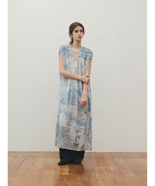 Katrin TOKYO(カトリーントーキョー)の「【Indian handiwork】marble dyeing onepiece(ワンピース・レディース・ブラック/ブルー・XS/FREE)」の8枚目の写真