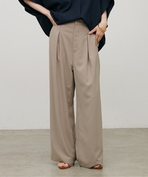 LARUTA（ラルータ）の「【LARUTA】落ち感あるタックツイルパンツ（スラックス）」