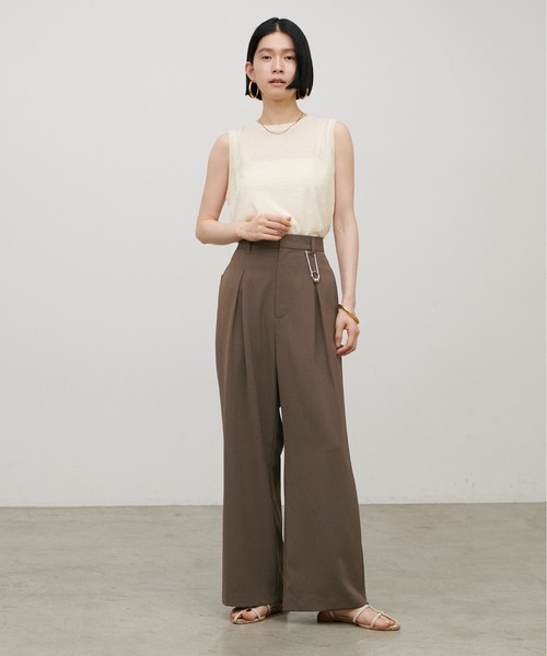 LARUTA(ラルータ)の「【LARUTA】落ち感あるタックツイルパンツ(スラックス・レディース・ベージュ/ブラウン/ブラック・FREE)」の19枚目の写真