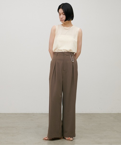 LARUTA(ラルータ)の「【LARUTA】落ち感あるタックツイルパンツ(スラックス・レディース・ベージュ/ブラウン/ブラック・FREE)」の18枚目の写真