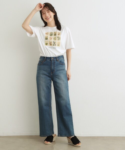 LAURA ASHLEY(ローラアシュレイ)の「【接触冷感/吸水速乾性/抗菌防臭】パーショア ポストカーズ柄Tシャツ(Tシャツ/カットソー・レディース・ライトグレー系9/ブラック/オフホワイト・38/40)」の5枚目の写真
