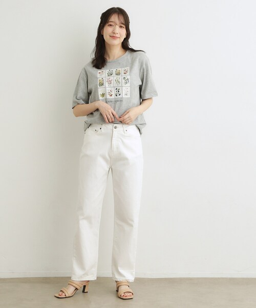LAURA ASHLEY(ローラアシュレイ)の「【接触冷感/吸水速乾性/抗菌防臭】パーショア ポストカーズ柄Tシャツ(Tシャツ/カットソー・レディース・ライトグレー系9/ブラック/オフホワイト・38/40)」の10枚目の写真