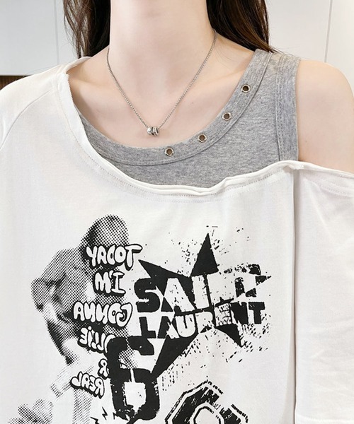 Girly Doll(ガーリードール)の「レイヤード風オフショルフロントプリントTシャツ(その他トップス・レディース・ホワイト/ブラック・M/L)」の10枚目の写真