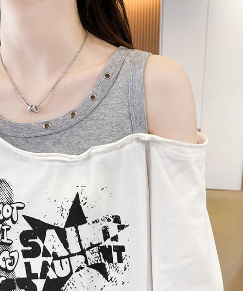 Girly Doll(ガーリードール)の「レイヤード風オフショルフロントプリントTシャツ(その他トップス・レディース・ホワイト/ブラック・M/L)」の11枚目の写真