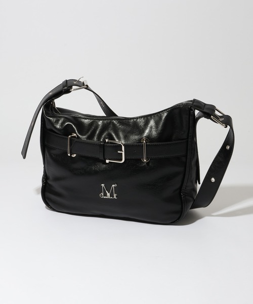 MUCENT（ムセント）の「【MUCENT/ムセント】MONIC METAL LOGO FRONT BELTED LEATHER SHOULDER BAG UNISEX/モニック メタルロゴ フロント ベルテッド レザー ショルダーバッグ ユニセックス（ショルダーバッグ・レディース・ブラック・FREE）」の6枚目の写真