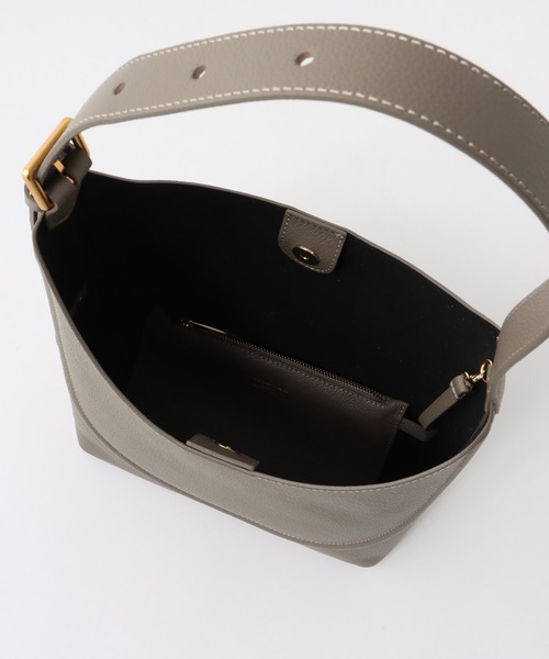 CHRISTIAN VILLA(クリスチャンヴィラ)の「【CHRISTIAN VILLA/クリスチャンヴィラ】hobo bag(ショルダーバッグ・レディース・ブラック・フリー)」の5枚目の写真