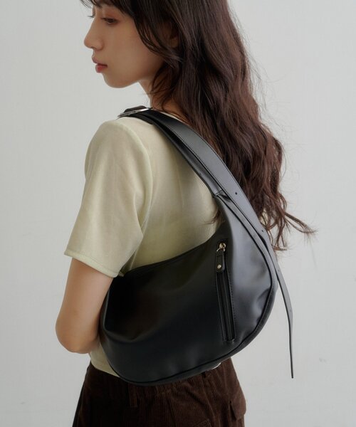 Kastane(カスタネ)の「ハーフムーンBAG(ショルダーバッグ・レディース・ブラック/アイボリー/ブラウン・FREE)」の14枚目の写真