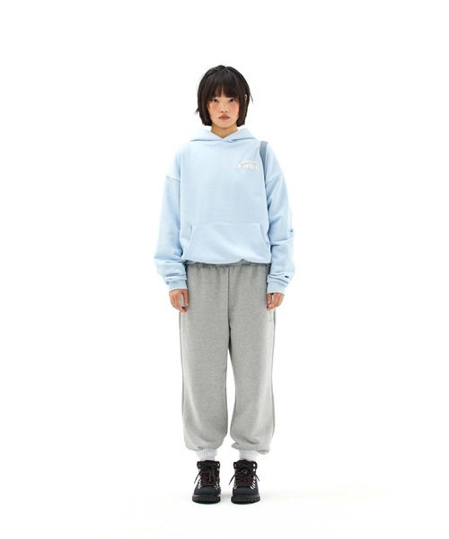 EMIS(イミス)の「MONO LOGO SWEATPANTS(スウェットパンツ・レディース・グレー/ネイビー/ブラック・SMALL/MEDIUM/LARGE)」の6枚目の写真