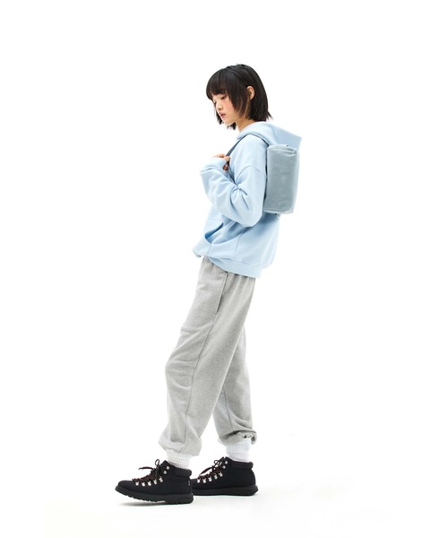 EMIS(イミス)の「MONO LOGO SWEATPANTS(スウェットパンツ・レディース・グレー/ネイビー/ブラック・SMALL/MEDIUM/LARGE)」の7枚目の写真