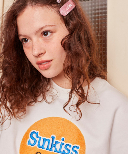 LOTSYOU（ロッツユー）の「LOTSYOU_Sun Kiss Sweat Shirt White（スウェット・レディース・その他・OS）」の4枚目の写真