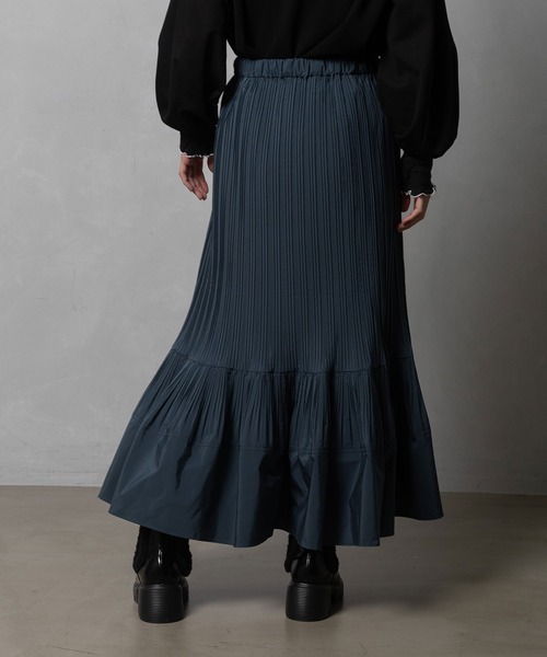 MARECHAL TERRE（マルシャルテル）の「ティアードプリーツスカート（スカート・レディース・セージグリーン/モカ/ブラック/チャコールグレー・MEDIUM）」の6枚目の写真