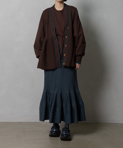 MARECHAL TERRE（マルシャルテル）の「ティアードプリーツスカート（スカート・レディース・セージグリーン/モカ/ブラック/チャコールグレー・MEDIUM）」の10枚目の写真