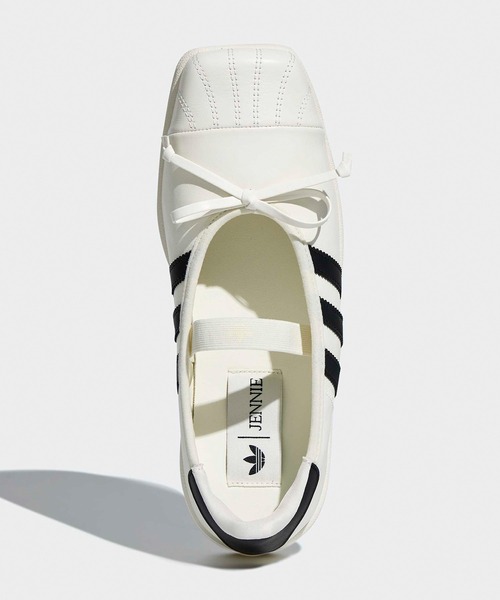 adidas(アディダス)の「adidas/アディダス ADIDAS×JENNIE SUPERSTAR SQ BALLET W スクエア シェルトゥ スニーカー スリーストライプ スポーツ 韓国 レディース 2026年秋冬 秋服(スニーカー・レディース・ホワイト/ブラック・23/24/25/24.5/23.5)」の8枚目の写真