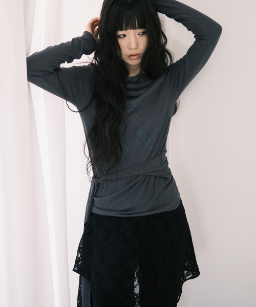 FRAGFARM（フラグファーム）の「ピオニーフラワーラップロングスリーブTシャツ（3カラー）（Tシャツ/カットソー・レディース・チャコール/ホワイト/ブラック・FREE）」の6枚目の写真