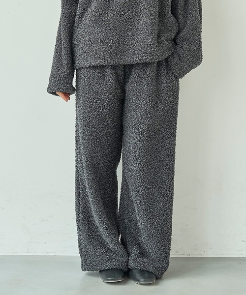 mil(ミル)の「ブークレー リラックスパンツ /モコモコ ルームウェア【585168】(その他パンツ・レディース・ベージュ/チャコールグレー/ライトグレー/ピンク・S-Short/S-Regular)」の1枚目の写真
