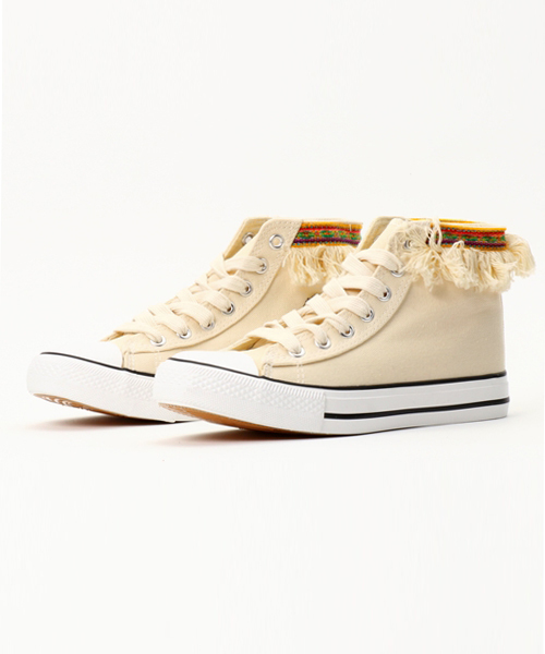 チチカカ（チチカカ）の「フリンジハイカットスニーカー（スニーカー・レディース・レッド/ブラック/クリーム・MEDIUM/LARGE）」の14枚目の写真