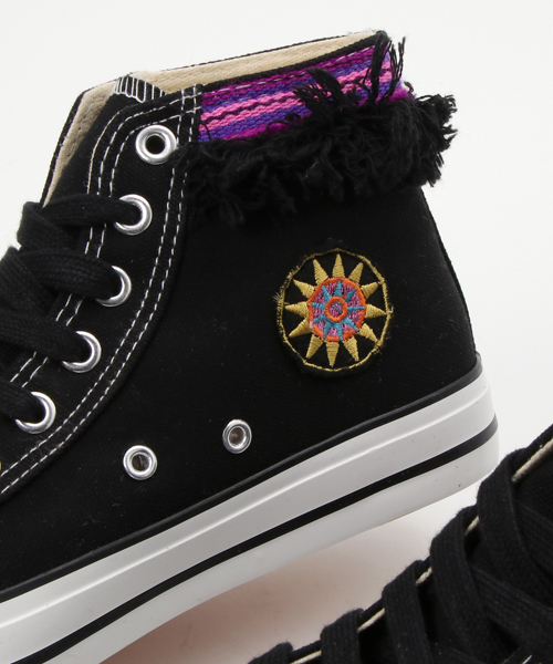 チチカカ（チチカカ）の「フリンジハイカットスニーカー（スニーカー・レディース・レッド/ブラック/クリーム・MEDIUM/LARGE）」の9枚目の写真