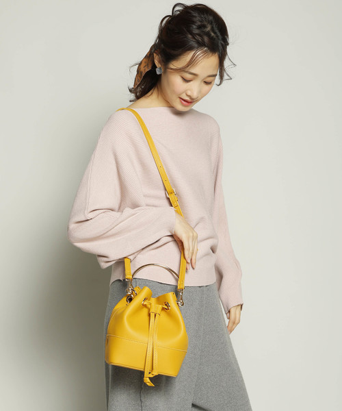 PLAIN CLOTHING（プレーンクロージング）の「2wayリングハンドル巾着ミニバッグ（ショルダーバッグ・レディース・ホワイト/イエロー/ピンク/ライトグレー/ブラック/ベージュ・FREE）」の5枚目の写真
