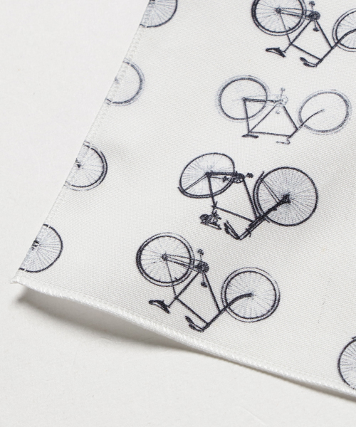 SHIPS（シップス）の「CA.MA.FIRENZE: 自転車柄 ハンカチーフ